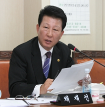 서울시의회 교통위원회 위원장 채재선