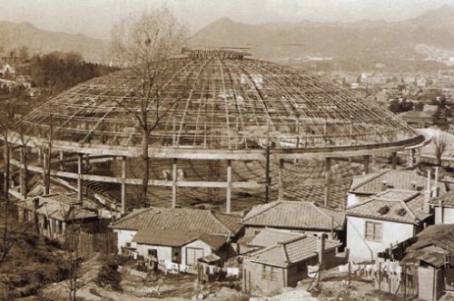 기존 장충체육관