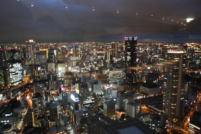 173m 공중정원에서 바라본 오사카 야경 &copy; 종나미