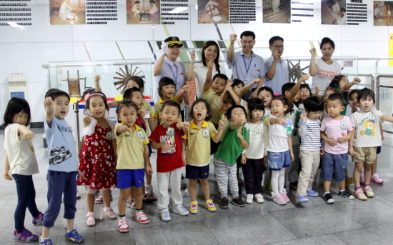 문래역사, 물레․목화 체험마당을 찾은 아이들 