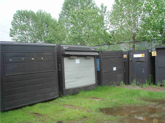 서남물재생센터 창고에 보관중인 신형가판대