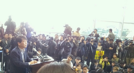 “새로운 정치, 국민이 주인이 되는 정치를 위해 어떤 가시 밭길도 가겠습니다