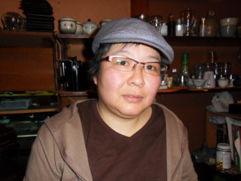 인사동에 들어온 건 팔자라고 말하는 우성란 대표