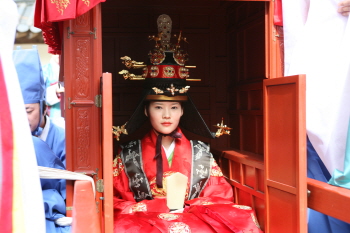 『고종·명성후 가례』재현 