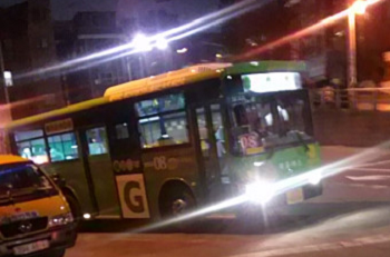 5월 1일부 영등포푸르지오 후문↔ 신도림역을 왕복 운행하고 있는 08번 마을버스