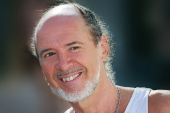 국제 라엘리안 무브먼트(IRM)의 정신적 지도자 라엘