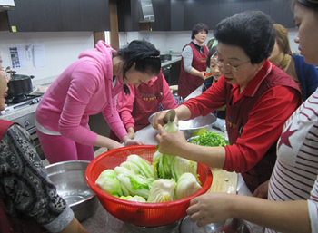  폐현수막을 마대로 활용(구로구)