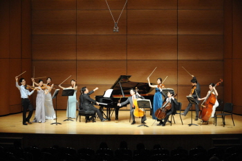 클래시칸 앙상블이 예술의전당에서 시그니쳐 콘서트를 진행한다.