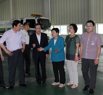 박정자 의장은 29일  대림3동 주민들과 함께 관내 주요 시설물에 대한 안전 점검 활동을 펼쳤다. Ⓒ영등포구의회