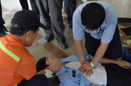 영등포소방서는 영등포역에서 소방안전교육을 실시했다. &copy;영등포소방서 