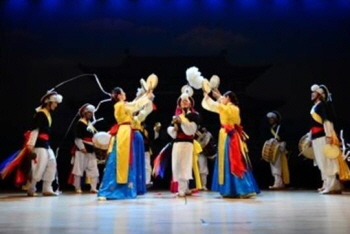 금천구시설관리공단 산하 금나래아트홀의 공연 모습 &copy;금천구시설관리공단 