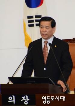  박래학 서울시의회 의장이 제258회 임시회 개회사를 통해 서울시 고위직과 산하기관장에 대한 인사청문회 제도 도입을 약속하고 있다.  &copy;영등포시대