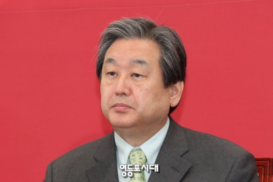 “사회적 경제의 기본법을 4월 국회 합의처리하겠다.