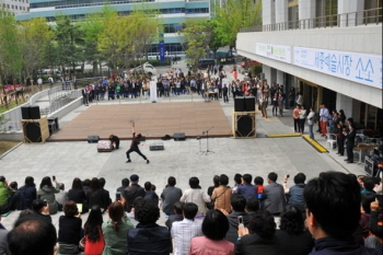 정오의 예술 무대 &copy;서울시 