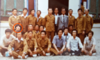 1984. 5월경 청구인이 월성광업소 광부들과 자황색 근무복을 입고 찍은 사진(원안) &copy;국민권익위원회 