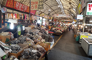 9일 오후 한산한 모습을 보이고 있는 영등포전통시장 ⓒ영등포시대