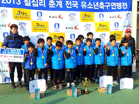 기계체조부와 함께 뛰어난 실력으로 전국적인 명성을 얻고 있는 축구부. 