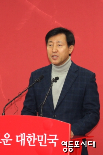 오세훈 전 서울시장이 새누리당 당사에서 기자회견을 열고 20대 총선 종로 출마를 선언하고 있다. ⓒ영등포시대