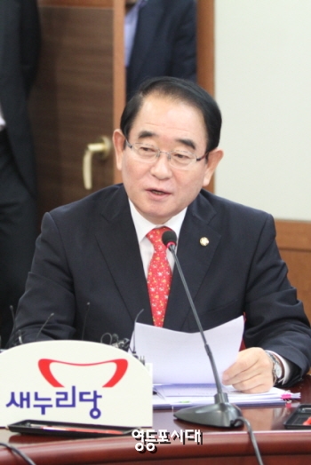 7월 4일 새누리당 박명재 사무총장은 당사에서 열린 비상대책위원회에서 그동안 논의했던 공천제도 개선안에 대해 밝혔다. &copy;영등포시대 