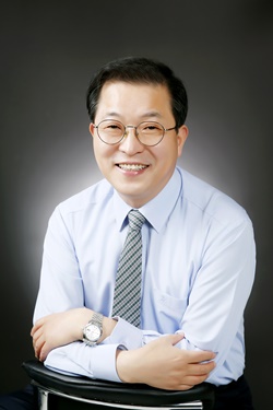  정찬택(바른미래당 영등포구 갑 지역위원회 위원장)