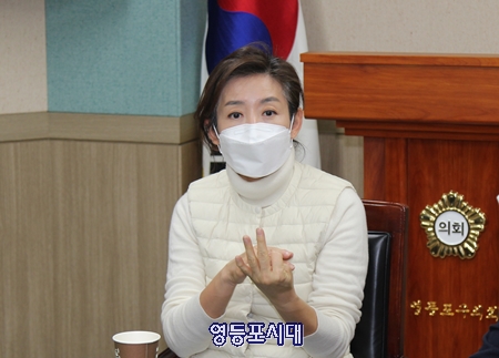 ▲나경원 전 원내대표가 영등포구 현안인 여의도 시범아파트 재건축은 반드시 이루어져야 한다고 강조하고 있다. Ⓒ영등포시대 