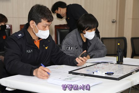 영등포소방서 대원들이 2일, 4월 개통 예정인 제물포터널 긴급 구조 도상 훈련을 시행하고 있다. ＠영등포소방서 