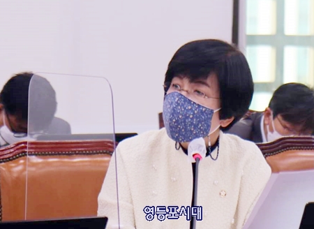 ▲김영주 국회의원이 통일부 국정감사를 하고 있다. Ⓒ김영주 의원 페이스북 갈무리