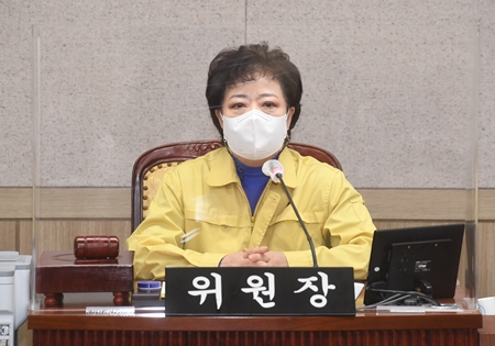 ▲영등포구 2022년 예산결산위원회 위원장으로 선출돼 관심을 받고 있는 정선희 의원