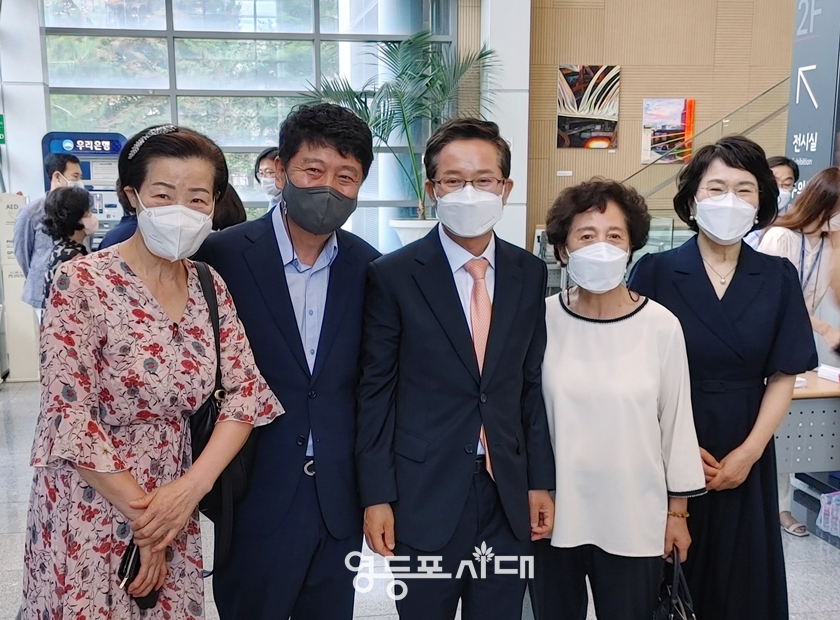 최호권 구청장(사진 가운데)Ⓒ영등포시대 -7월 1일 오후 13시 27분 촬영