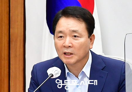 ▲성일종 정책위의장이 “지금의 경제 위기를 극복하기 위해서는 대한민국의 미래 경쟁력을 키워야 한다”라고 강조하고 있다. Ⓒ영등포시대