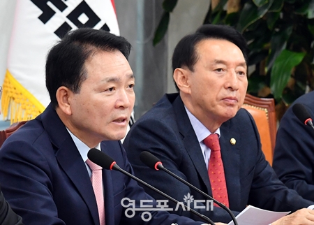 ▲성일종 정책위의장이 “이제 대한민국은 더 이상 마약 청정국이 아니다. 학생, 주부 등 평범한 국민이 마약 운반책이 되고 있다”라고 밝히고 있다. Ⓒ영등포시대