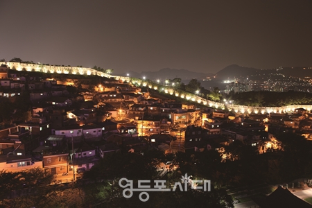 ▲한양도성 낙산지구의 야경/이미지=서울역사편찬원 제공  