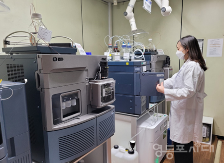 ▲서울시보건환경연구원에서 대형마트·전통시장 등에서 유통되는 수산물을 대상으로 표본 검사를 시행하고 있다./이미지=서울시 제공