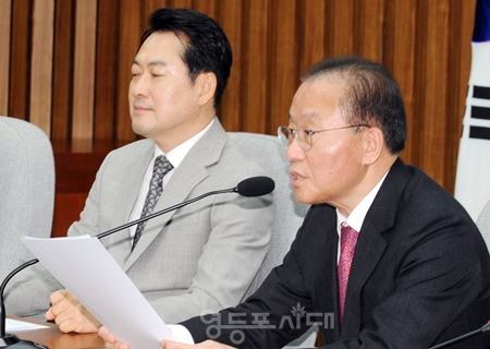 ▲윤재옥 원내대표가 5일, 원내대책회의 모두 발언에서 “민주당의 공천은 한마디로 시스템 공천과는 거리가 먼 사천이다”라고 맹비난하고 있다. Ⓒ영등포시대