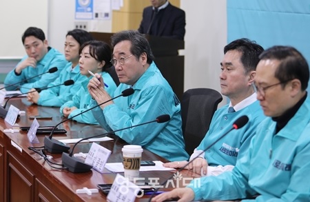 ▲새로운미래가 3월 11일 국회에서 선대위 출범식을 열고 상임선거대책위원장에 김종민, 홍영표 등 선대위 인선과 지역구 출마 후보자 13명을 발표했다. Ⓒ영등포시대