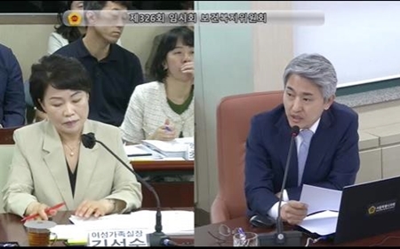 ▲김인제 시의원(오른쪽)이 질의를 하고 있다./이미지 인터넷방송 캡처