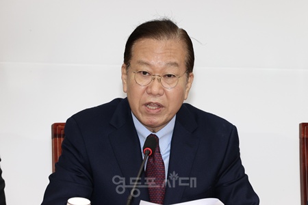 ▲권영세 국민의힘 비상대택위원징이 31일 서울 여의도 국회에서 열린 비상대책위원회의에서 발언하고 있다. ©김졍현 기자