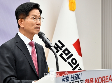 ▲김문수 국민의힘 대통령 후보는 5월 27일 서울 영등포 여의도 당사에서 열네번째 공약으로  ‘국토 판갈이: 방방곡곡 핫플 KOREA로 대한민국 관광산업의 대전환을 위한 새로운 비전을 발표하고 있다. Ⓒ영등포시대 