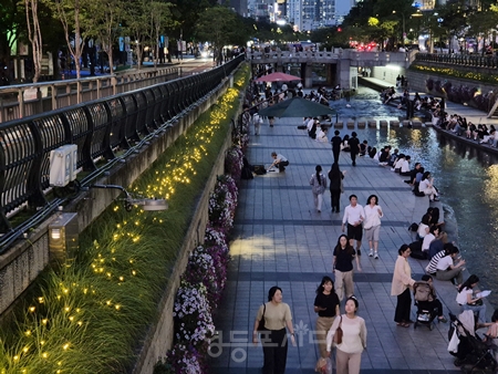 ▲서울시설관리공단이 ‘2025 청계천 여름 매력 프로젝트’를 7월 11일부터 본격 추진한다. Ⓒ영등포시대