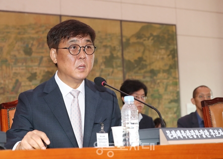▲7월 29일 국회에서 열린 장관 후보자 인사청문회에 출석한 최휘영 문체부 장관 후보자가 의원들의 질의에 답변하고 있다. Ⓒ영등포시대