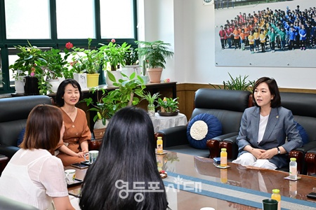 ▲김경 서울시의회 문화체육관광위원장이 체육 관련 협회와 단체 관계자들을 면담하고 있다. ©서울시의회 제공