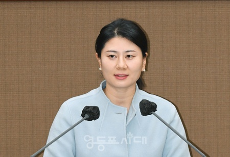 ▲서울시의회 민주당 박수빈 대변인이 5월 20일, 국민의힘을 향해 “가짜 ‘보훈팔이’로 입틀막 하는 물타기 중단하라”라고 촉구하고 있다./이미지=서울시의회