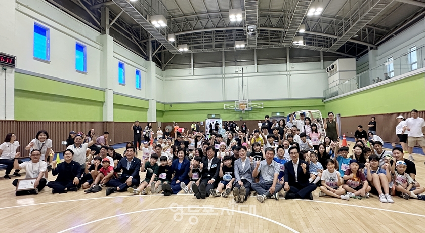 ▲제1회 영등포구협회장배 철인3종대회 개회식 단체사진ⓒ 영등포구철인3종대회