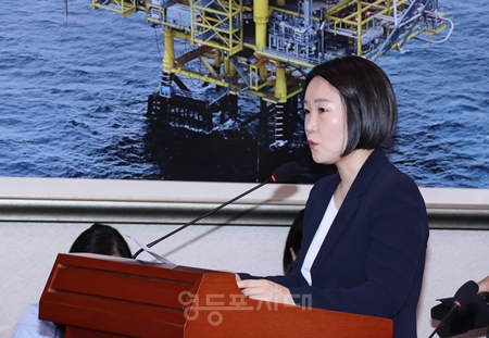 ▲이소영 중소벤처기업부 장관 후보자가 9월 15일 국회에서 열린 장관 후보자 인사청문회에 참석해 모두 발언을 하고 있다.ⓒ영등포시대